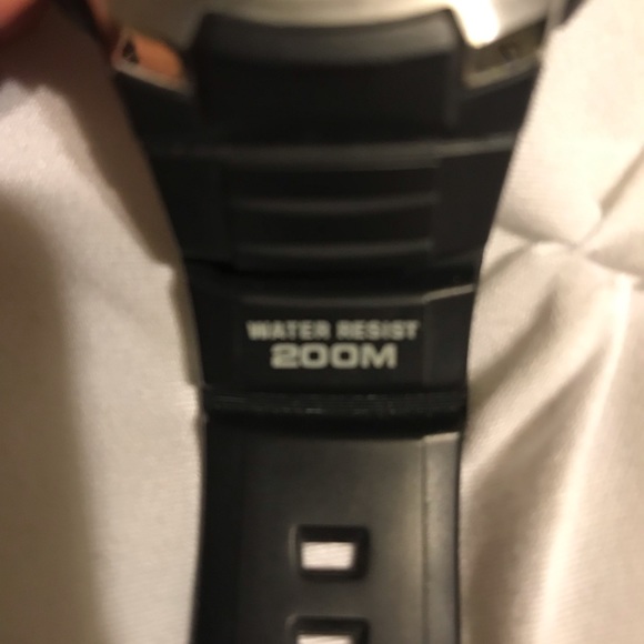 Men’s Casio World Time Illuminator Watch - Picture 4 of 4